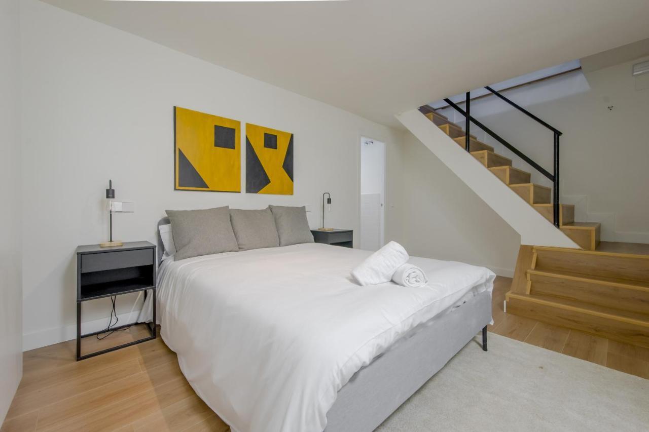 Modern Apt & Cool Interior Design En El Retiro Apartamento Madrid Exterior foto